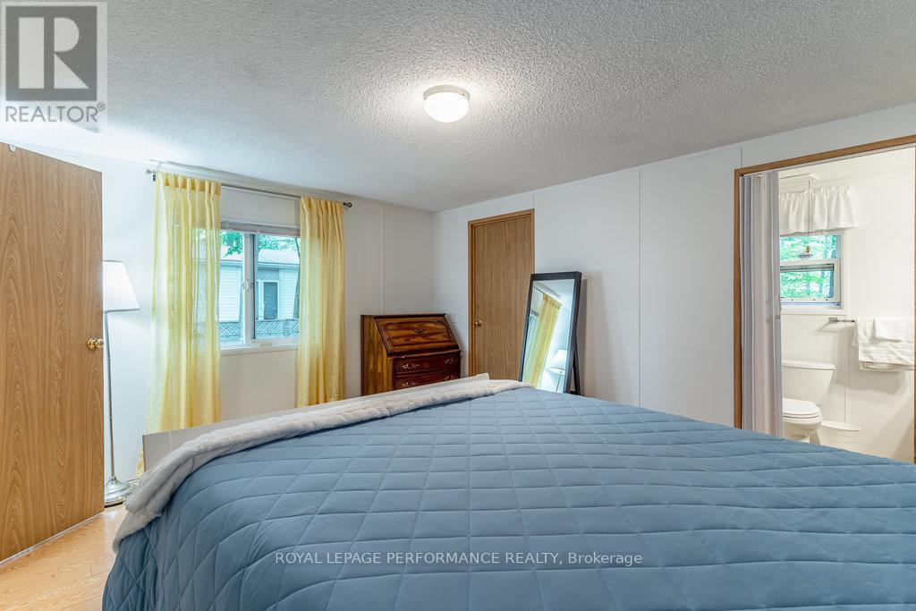 1080 Teena Colleen Private, Ottawa, Ontario  K4P 1C6 - Photo 32 - X12212746