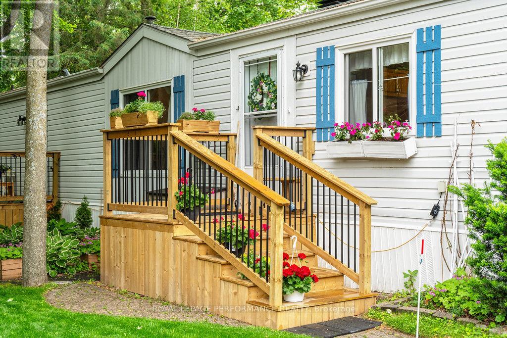 1080 Teena Colleen Private, Ottawa, Ontario  K4P 1C6 - Photo 6 - X12212746