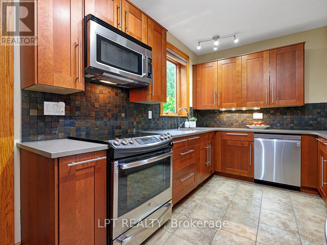 223 Cowley Avenue, Ottawa, Ontario  K1Y 0G8 - Photo 27 - X12212754