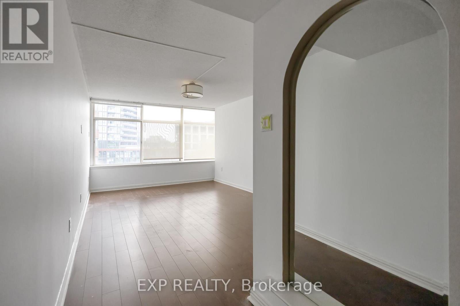 601 - 900 Yonge Street, Toronto (Annex), Ontario  M4W 3P5 - Photo 15 - C12212591