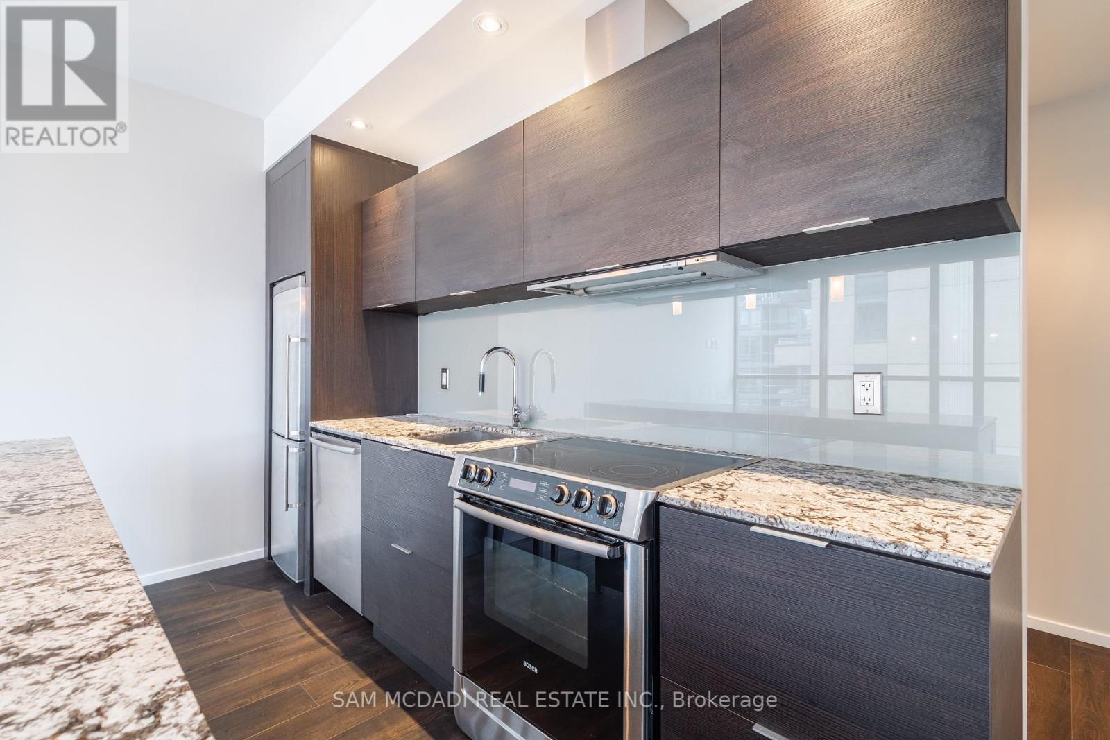1108 - 8 Charlotte Street, Toronto (Waterfront Communities), Ontario  M5V 0K4 - Photo 7 - C12212595