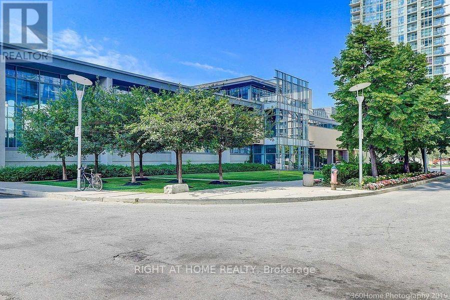 1809 - 5 Mariner Terrace, Toronto, Ontario  M5V 3V6 - Photo 12 - C12212611