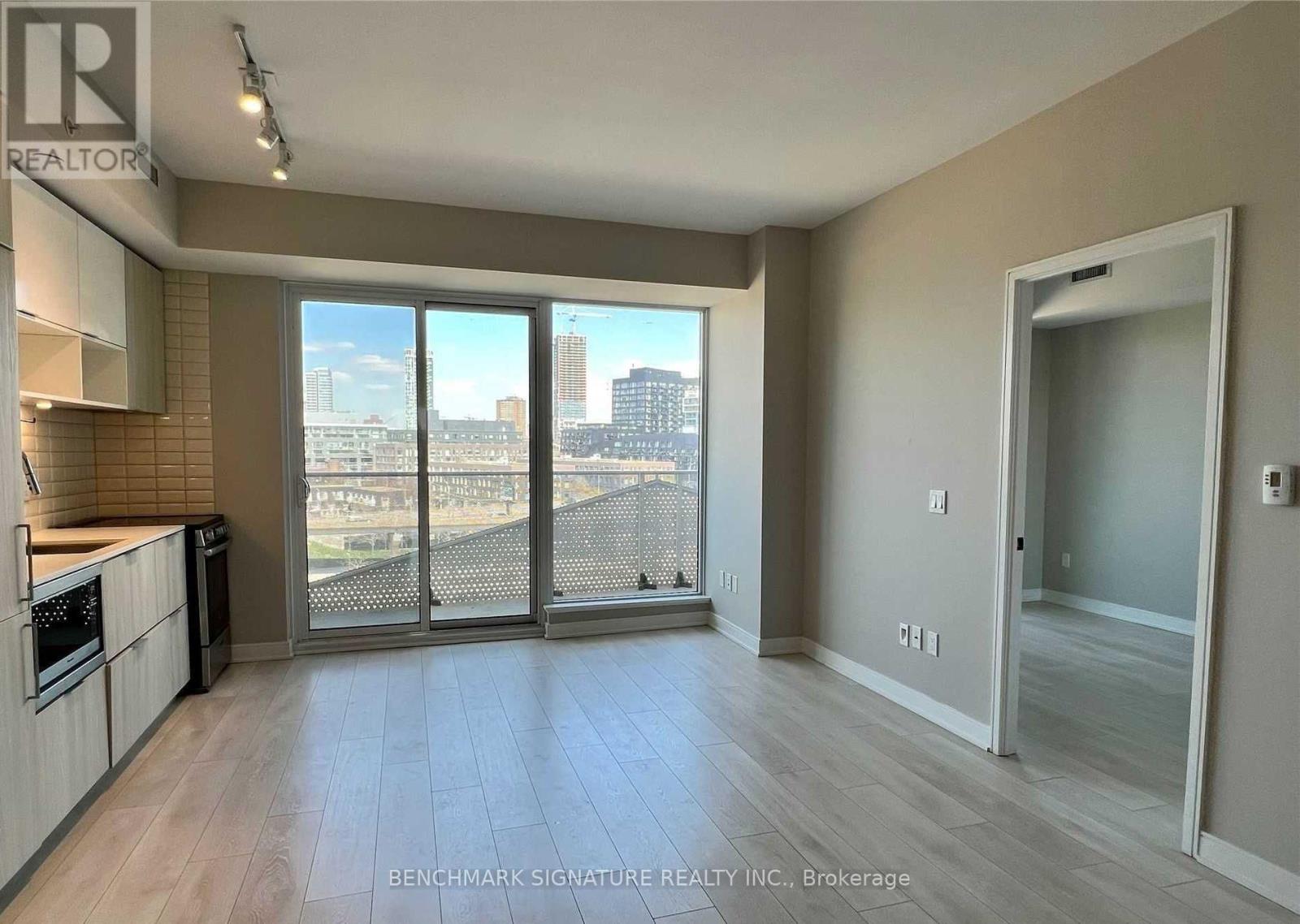 818 - 60 Tannery Road, Toronto, Ontario  M5A 0S8 - Photo 6 - C12212628
