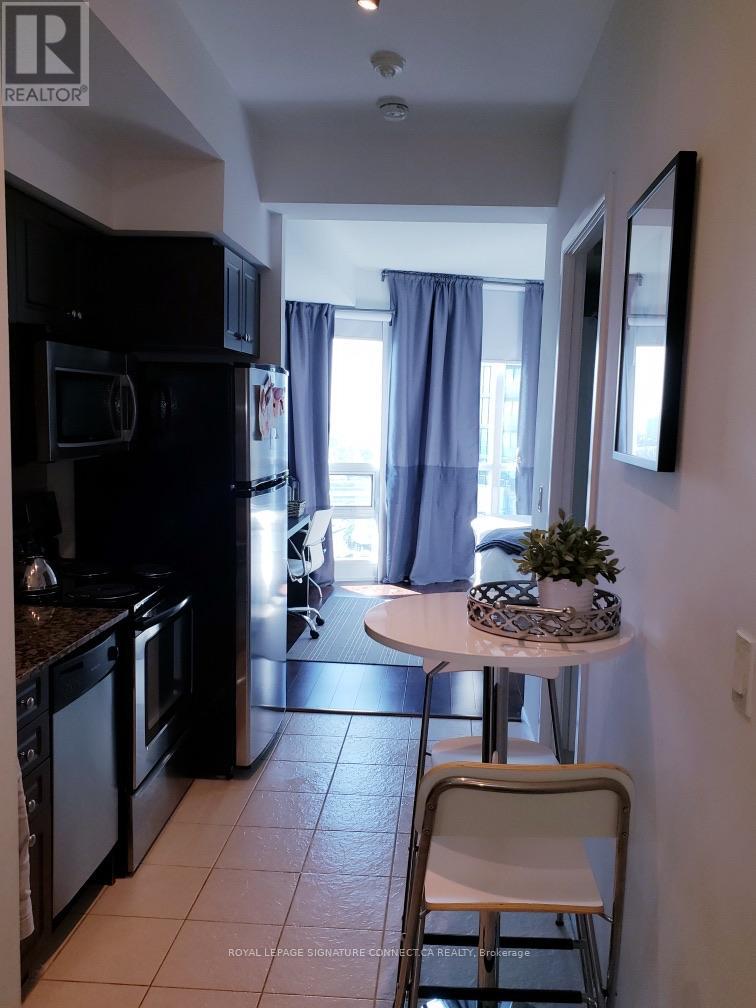 2706 - 215 Fort York Boulevard, Toronto (Niagara), Ontario  M5V 4A1 - Photo 5 - C12212632