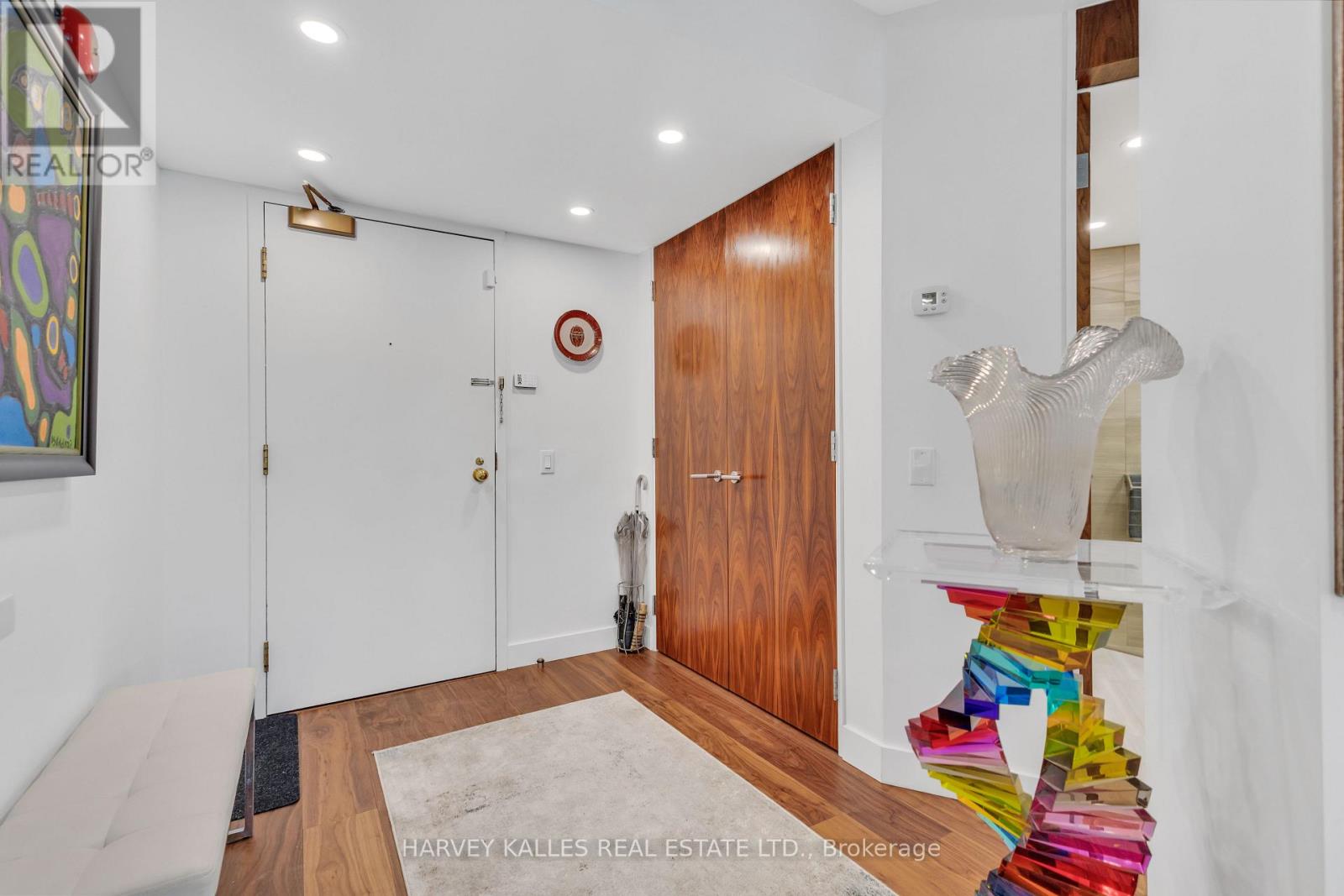 402 - 1331 Bay Street, Toronto (Annex), Ontario  M5R 2C4 - Photo 4 - C12212649