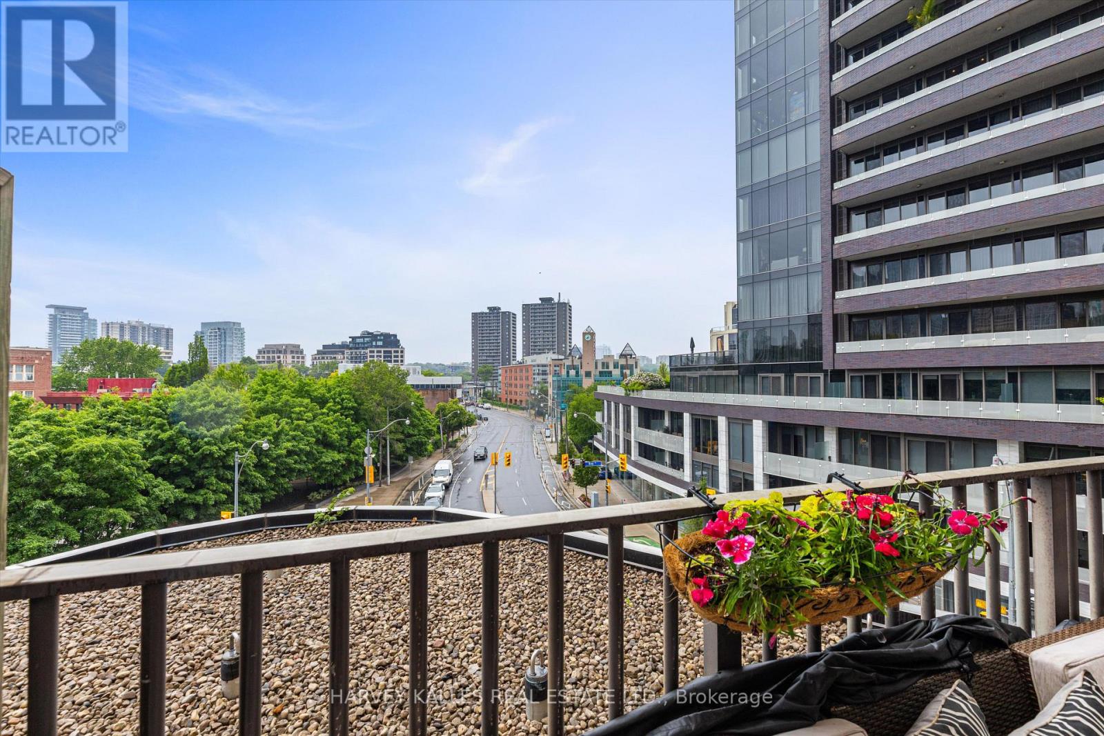 402 - 1331 Bay Street, Toronto (Annex), Ontario  M5R 2C4 - Photo 42 - C12212649
