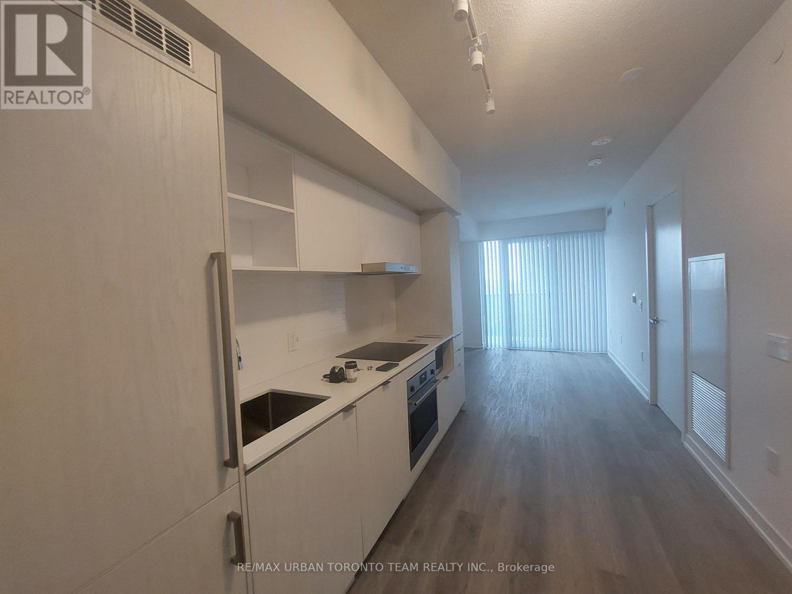 1907 - 55 Cooper Street, Toronto (Waterfront Communities), Ontario  M5E 0G1 - Photo 3 - C12212660