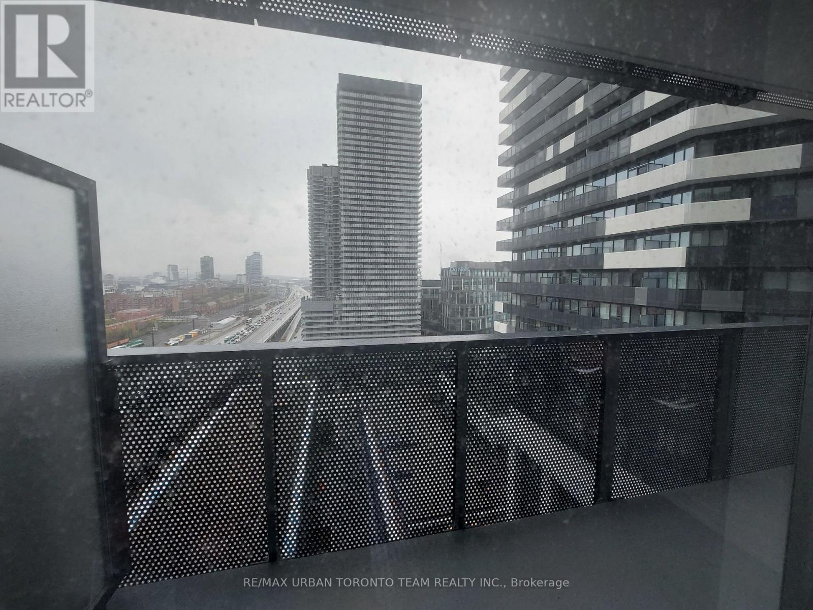 1907 - 55 Cooper Street, Toronto (Waterfront Communities), Ontario  M5E 0G1 - Photo 5 - C12212660
