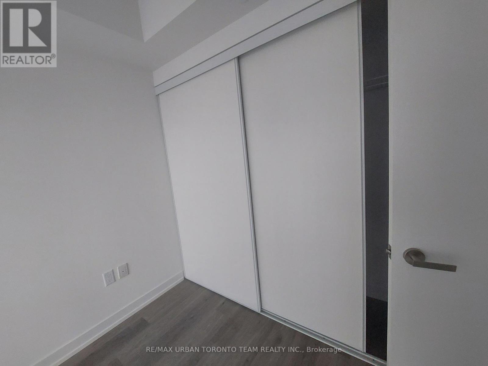 1907 - 55 Cooper Street, Toronto (Waterfront Communities), Ontario  M5E 0G1 - Photo 8 - C12212660