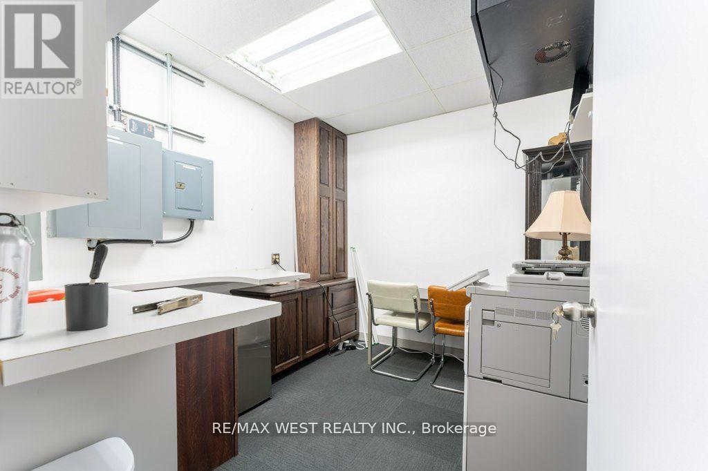 415 - 120 Carlton Street, Toronto (Cabbagetown-South St. James Town), Ontario  M5A 4K2 - Photo 15 - C12212663