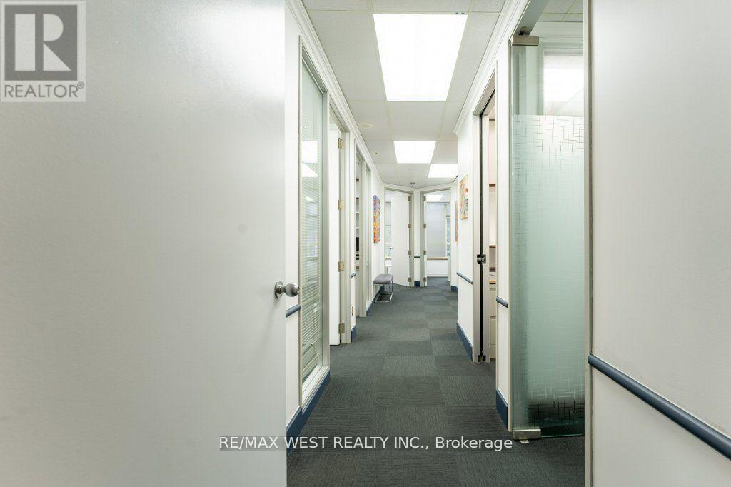 415 - 120 Carlton Street, Toronto (Cabbagetown-South St. James Town), Ontario  M5A 4K2 - Photo 17 - C12212663