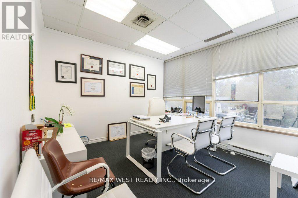 415 - 120 Carlton Street, Toronto (Cabbagetown-South St. James Town), Ontario  M5A 4K2 - Photo 25 - C12212663