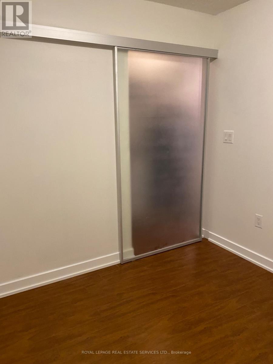 526 - 8 Telegram Mews, Toronto, Ontario  M5V 3Z5 - Photo 15 - C12212449
