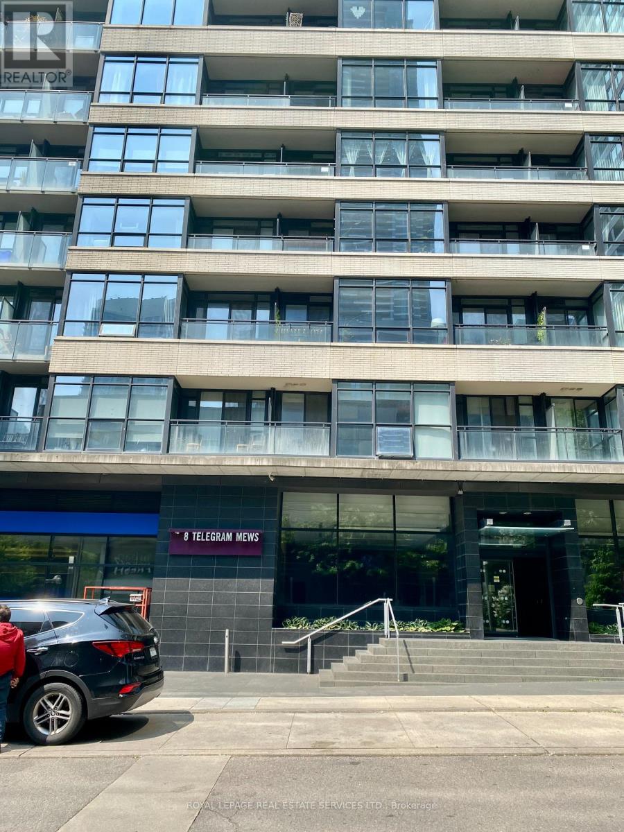 526 - 8 Telegram Mews, Toronto, Ontario  M5V 3Z5 - Photo 2 - C12212449