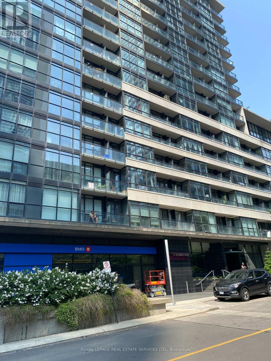 526 - 8 Telegram Mews, Toronto, Ontario  M5V 3Z5 - Photo 1 - C12212449