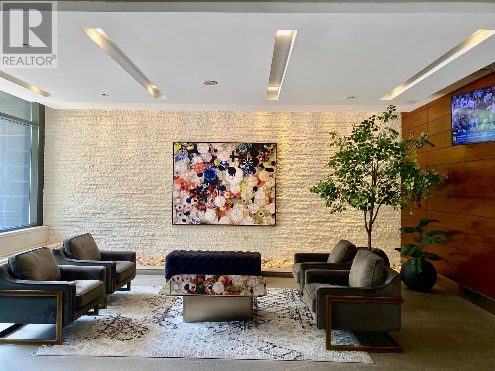 526 - 8 Telegram Mews, Toronto, Ontario  M5V 3Z5 - Photo 6 - C12212449