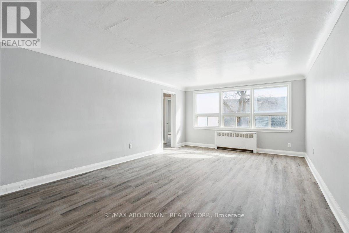 1 - 145 North Service Road E, Oakville, Ontario  L6H 1A3 - Photo 20 - W11970315