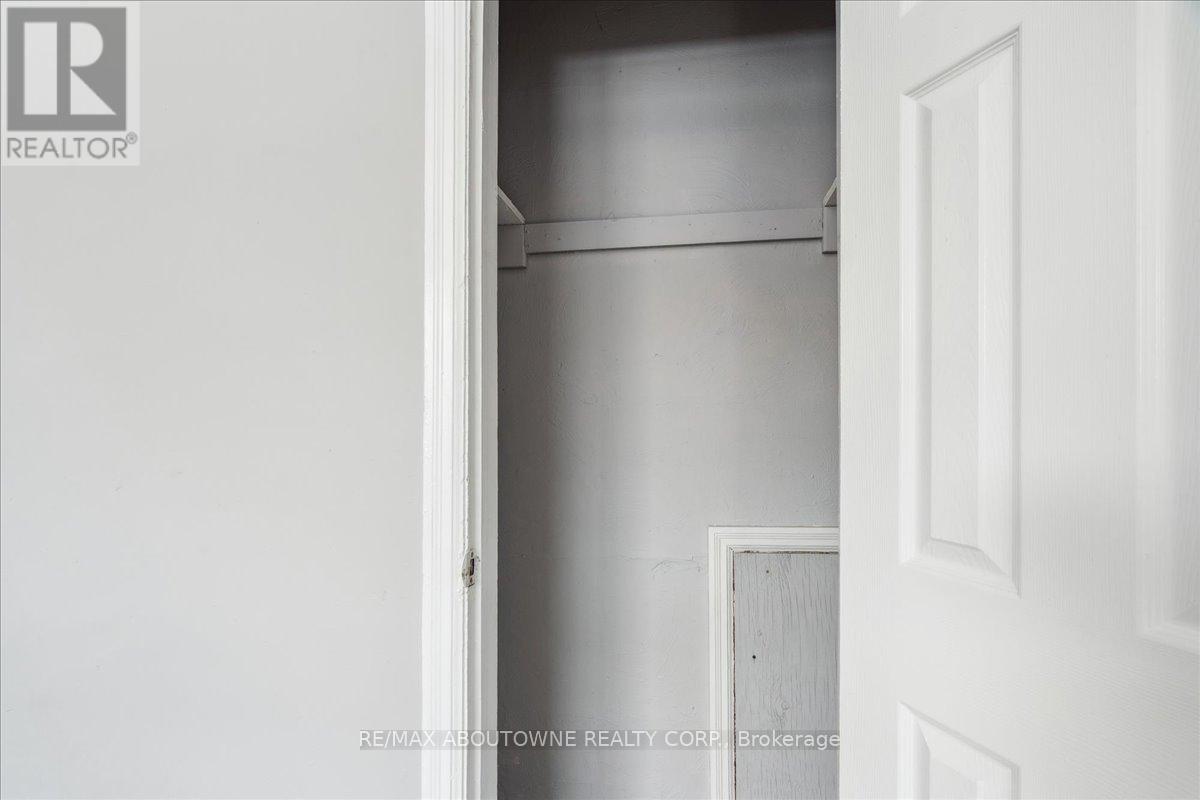 1 - 145 North Service Road E, Oakville, Ontario  L6H 1A3 - Photo 31 - W11970315