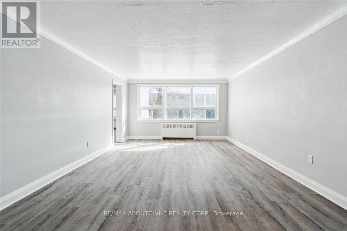 1 - 145 North Service Road E, Oakville, Ontario  L6H 1A3 - Photo 19 - W11970315