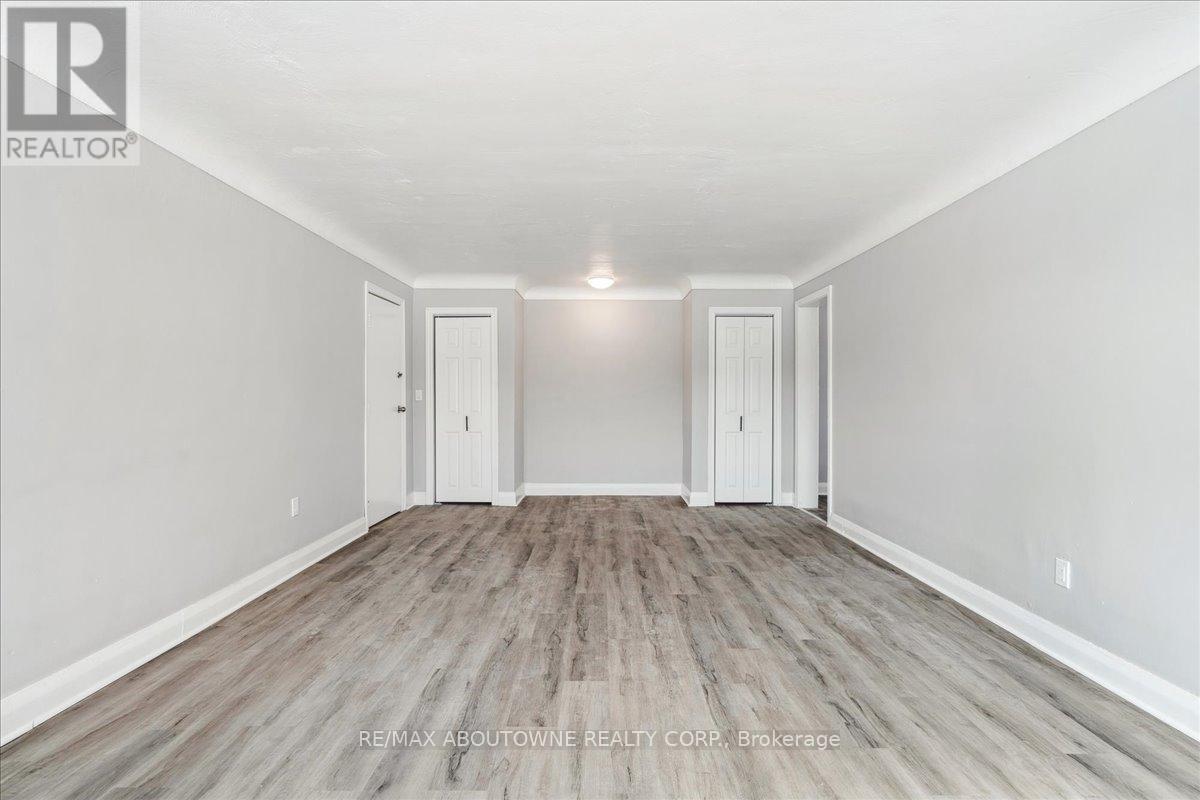 1 - 145 North Service Road E, Oakville, Ontario  L6H 1A3 - Photo 32 - W11970315