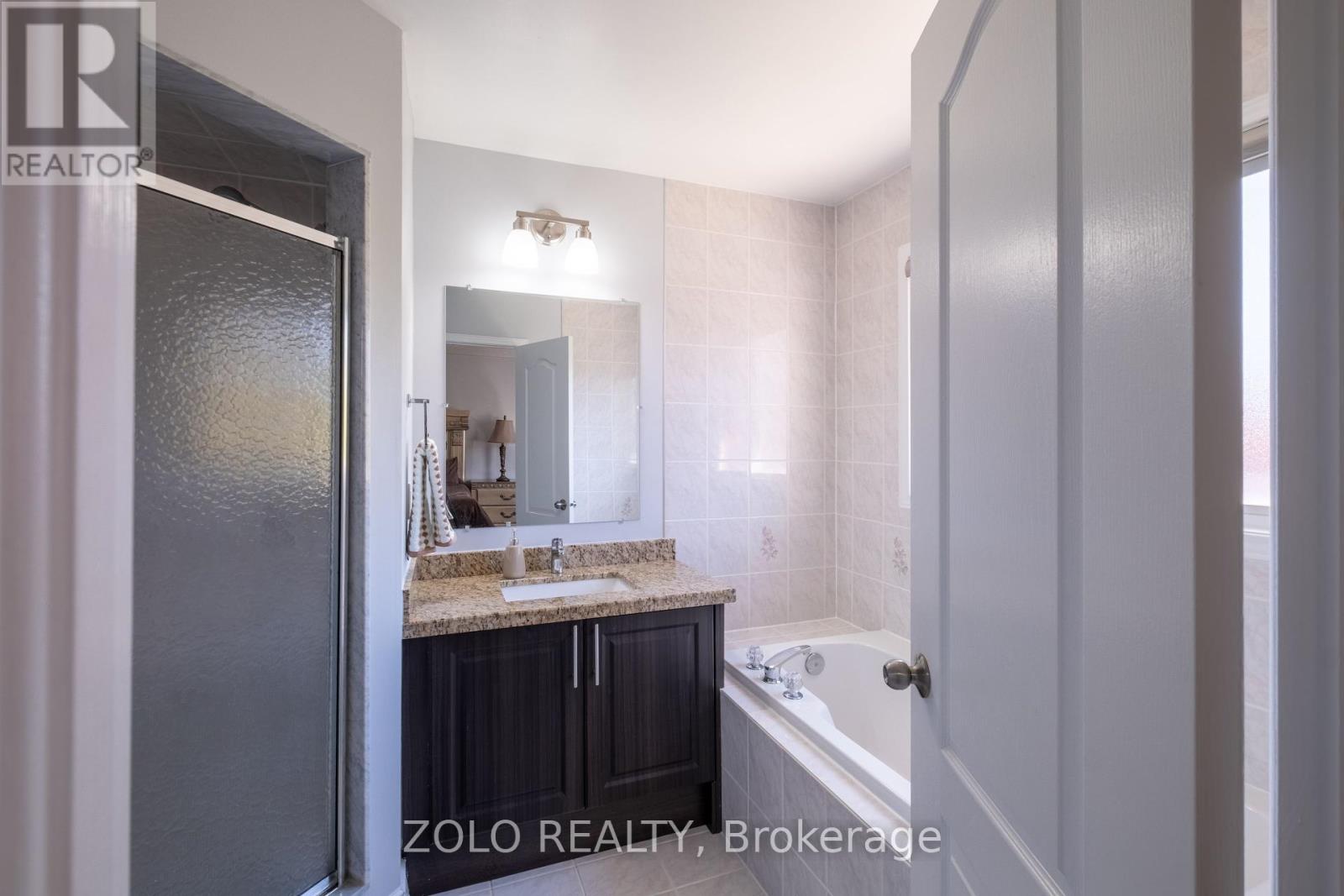 16 Flatfield Way, Brampton, Ontario  L6P 1N7 - Photo 19 - W12176376