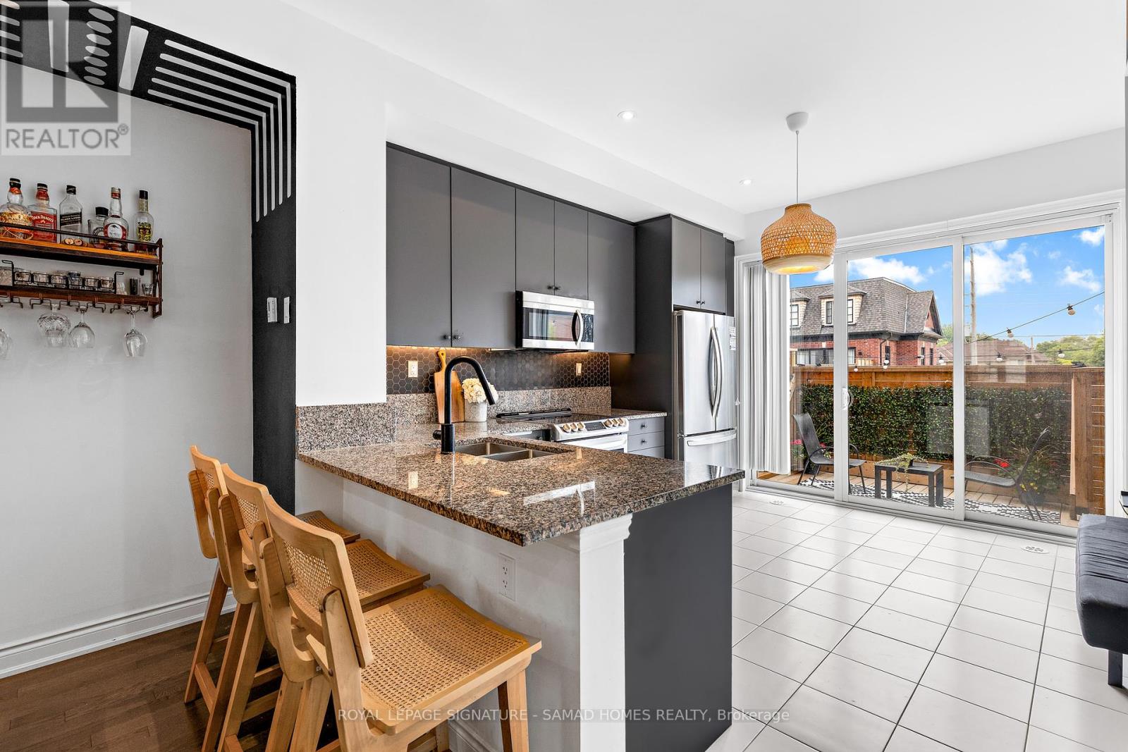 37 - 26 Lunar Crescent, Mississauga (Streetsville), Ontario  L5M 2R5 - Photo 9 - W12212543