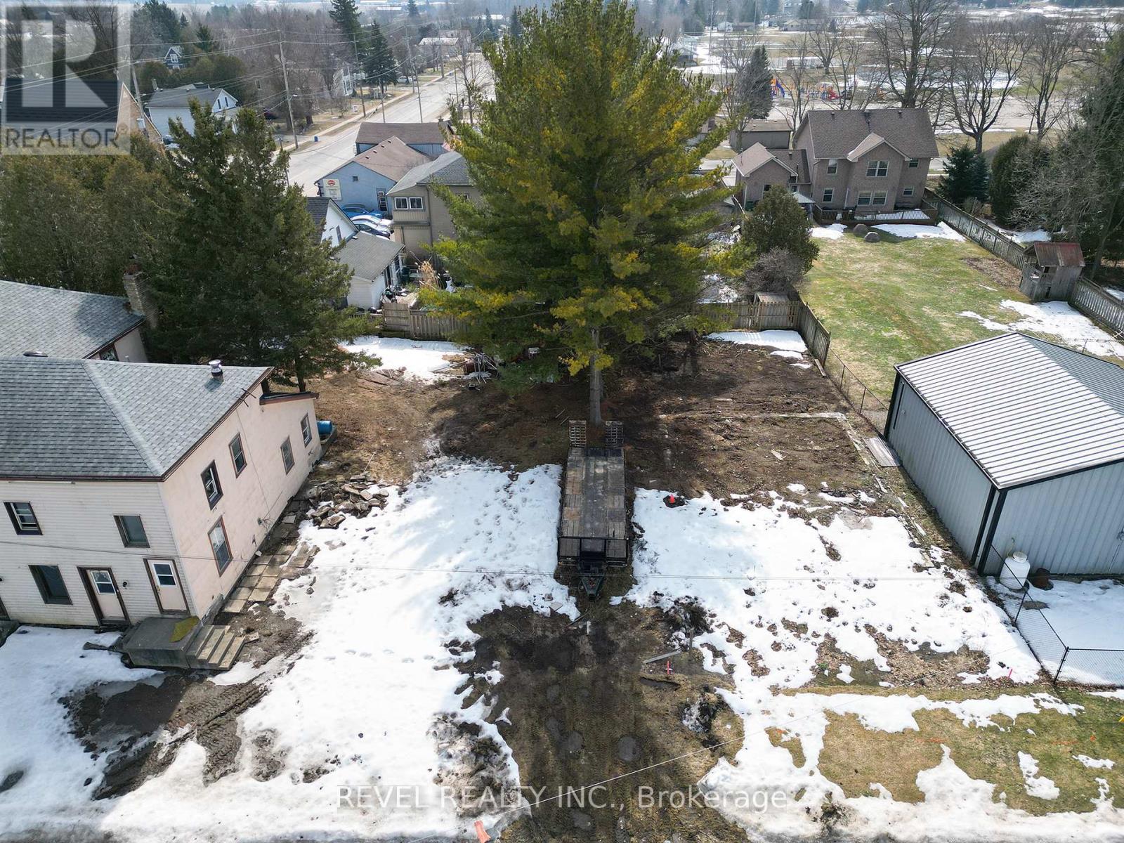 8 Victoria Street W, Blandford-Blenheim, Ontario  N0J 1V0 - Photo 5 - X12089437