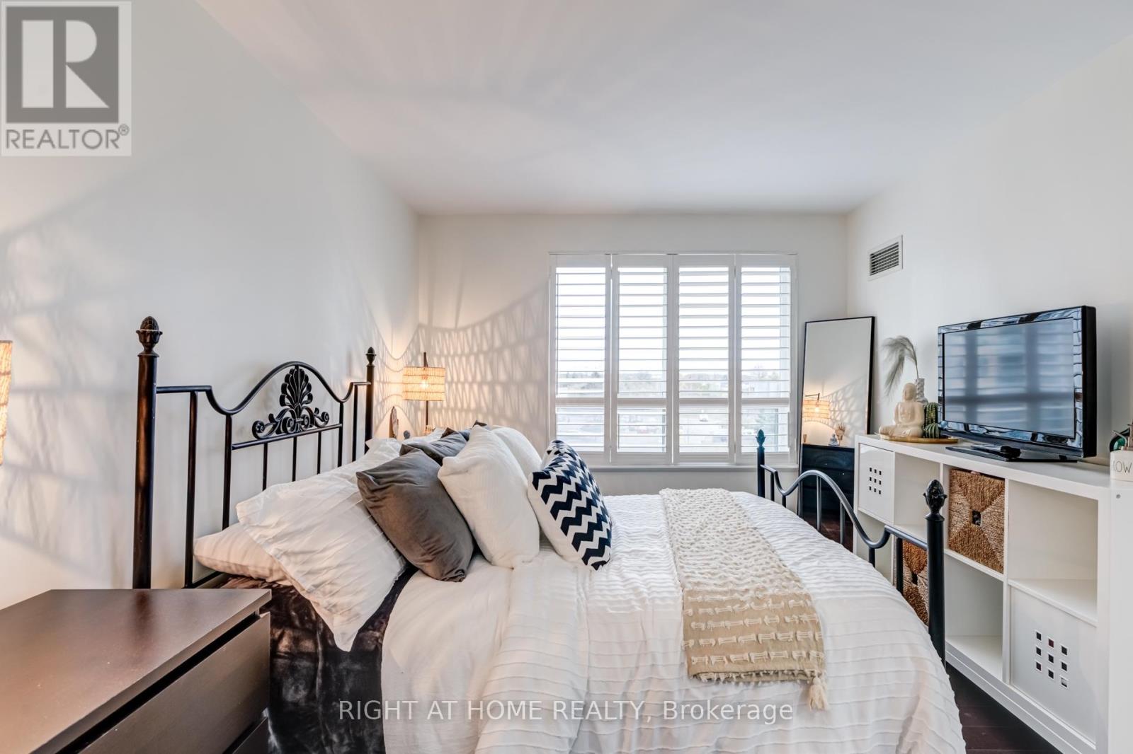 403 - 11 Oneida Crescent, Richmond Hill (Langstaff), Ontario  L4B 0A1 - Photo 19 - N12001137