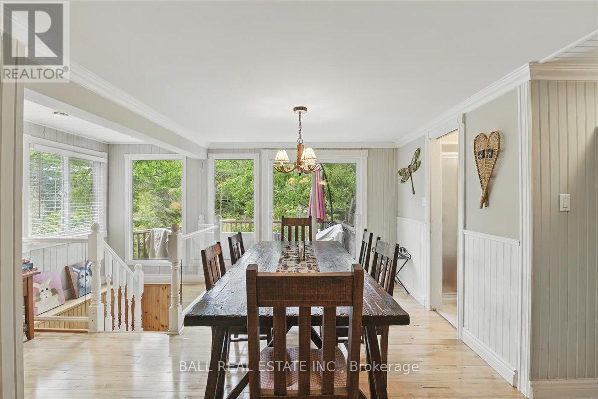 3559 Harbour Point Lane, Smith-Ennismore-Lakefield, Ontario K0L 2H0 - Photo 12 - X12212810