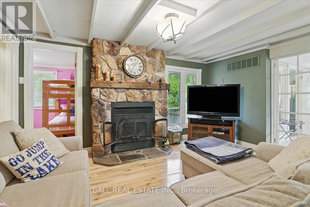 3559 Harbour Point Lane, Smith-Ennismore-Lakefield, Ontario K0L 2H0 - Photo 20 - X12212810