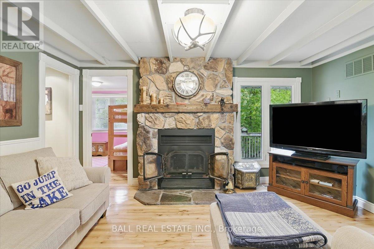3559 Harbour Point Lane, Smith-Ennismore-Lakefield, Ontario K0L 2H0 - Photo 24 - X12212810