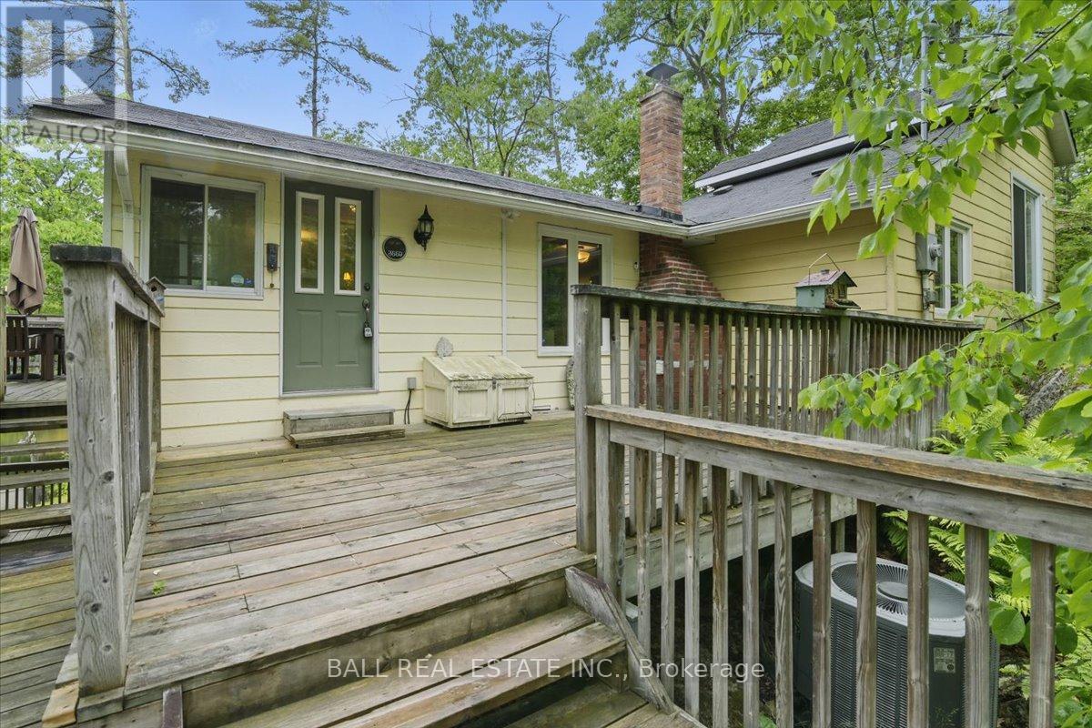 3559 Harbour Point Lane, Smith-Ennismore-Lakefield, Ontario K0L 2H0 - Photo 5 - X12212810