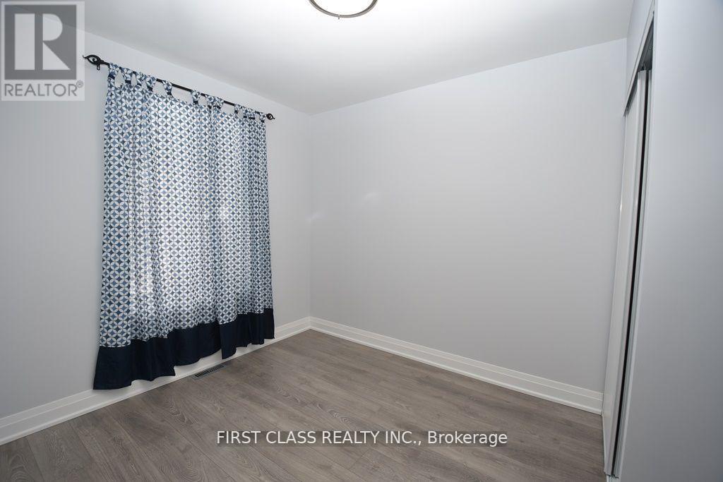 Front - 319 Senlac Road, Toronto, Ontario  M2R 1R2 - Photo 8 - C12187620