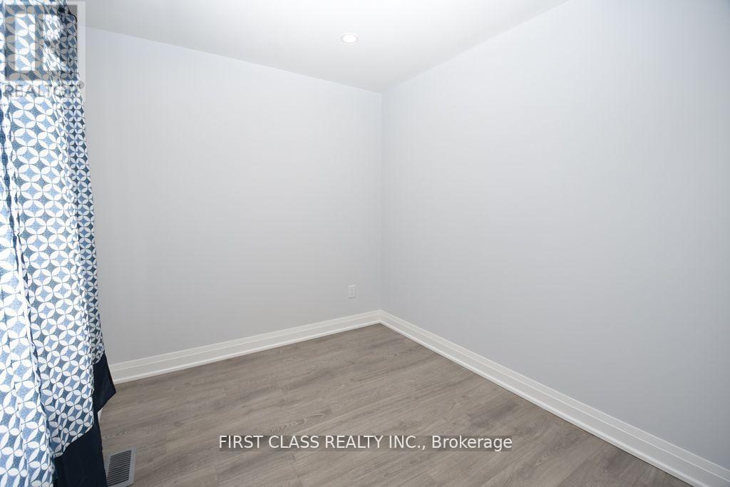 Front - 319 Senlac Road, Toronto, Ontario  M2R 1R2 - Photo 7 - C12187620