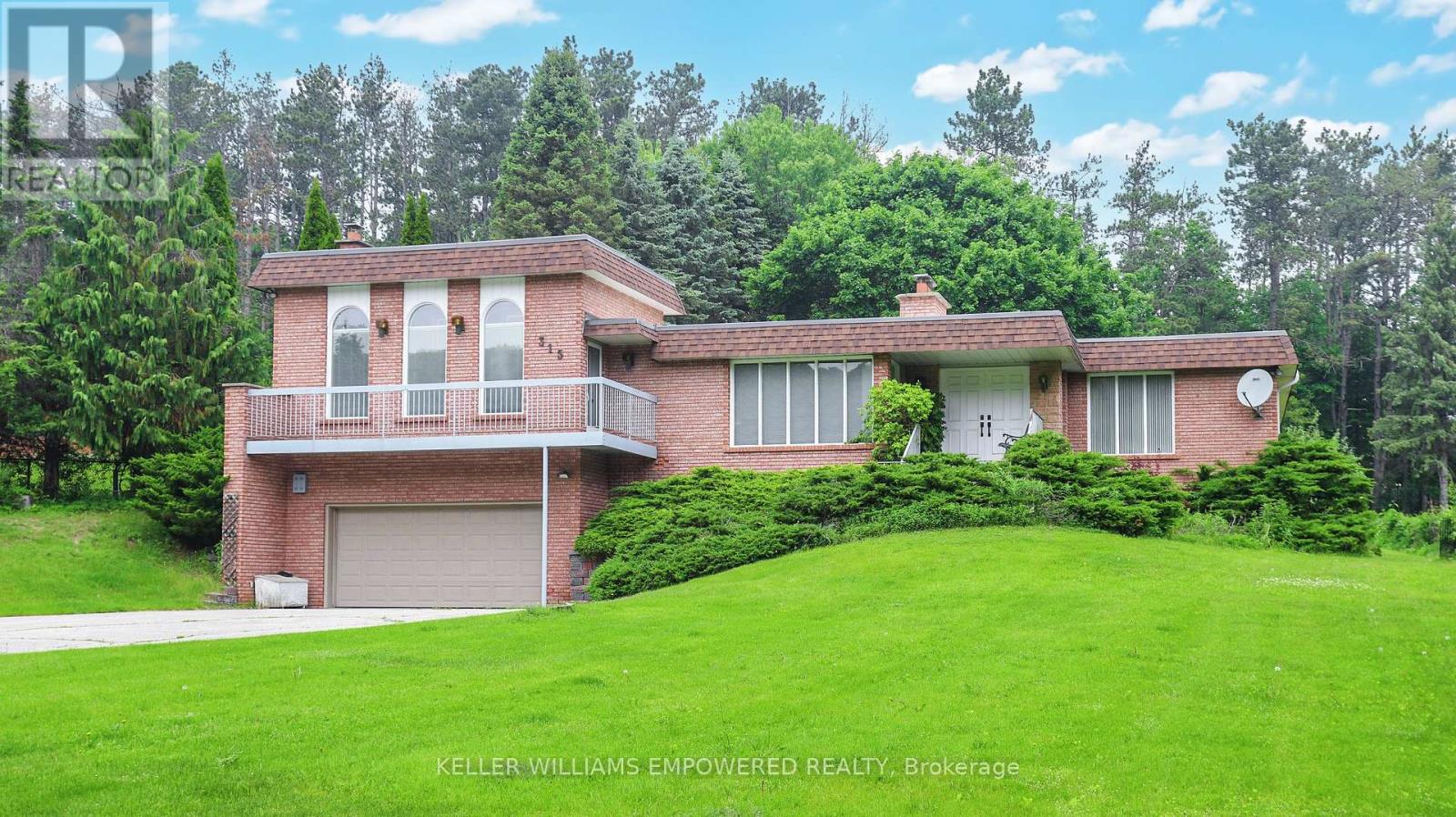 315 WOODLAND ACRES CRESCENT, Vaughan, Ontario