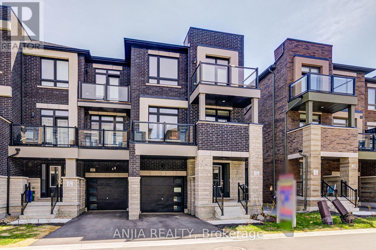 14 Riley Reed Lane, Richmond Hill, Ontario  L4S 1N5 - Photo 2 - N12212637