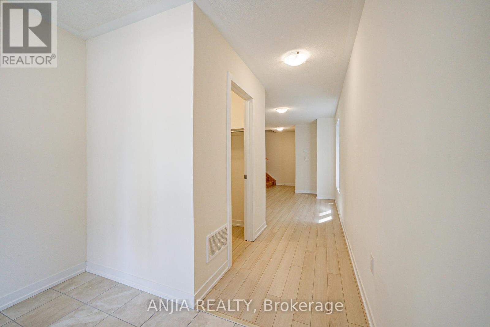 14 Riley Reed Lane, Richmond Hill, Ontario  L4S 1N5 - Photo 8 - N12212637