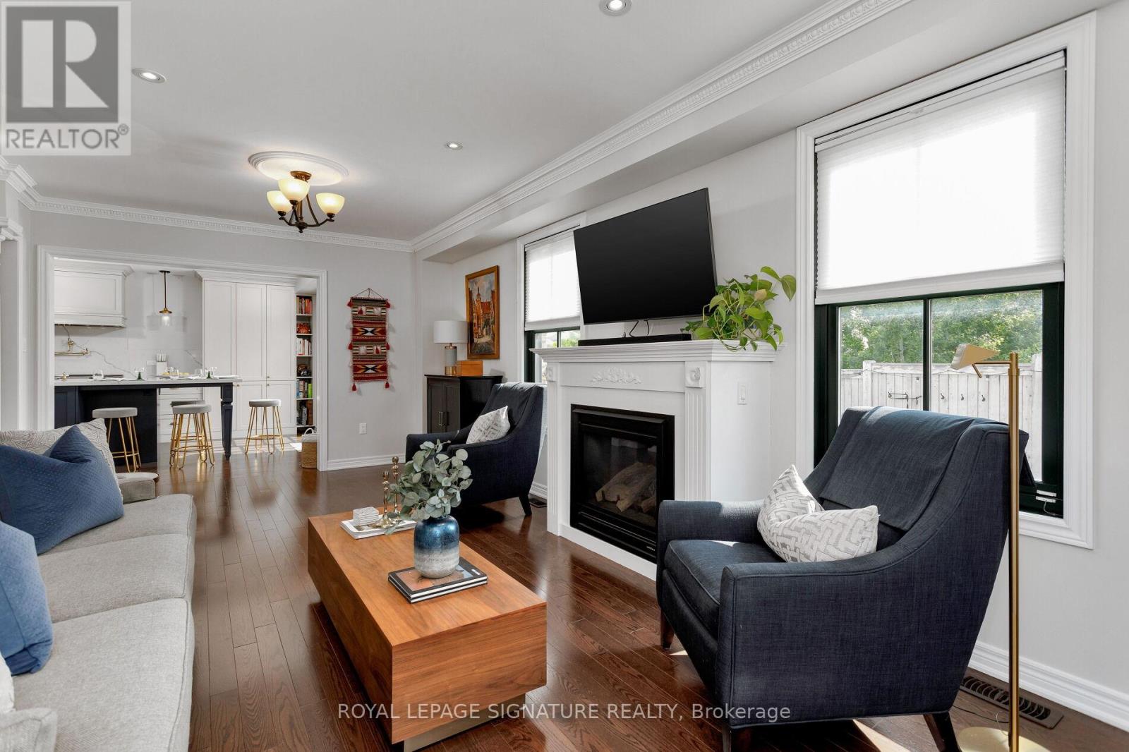 37 Chao Crescent, Richmond Hill, Ontario  L4E 0P4 - Photo 5 - N12212648