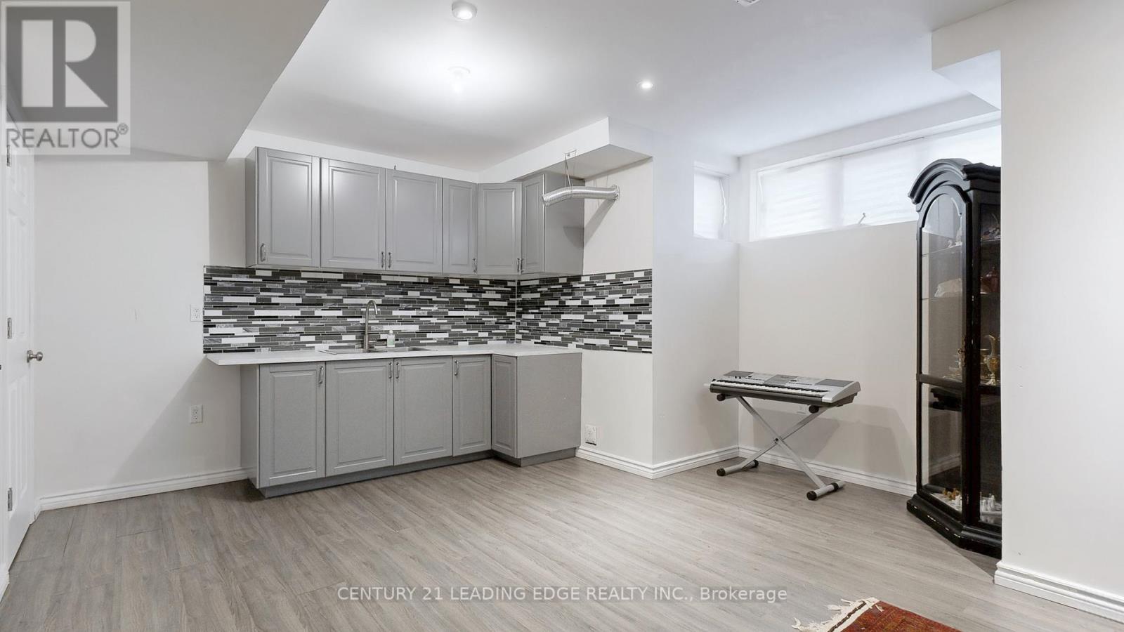 6 Kellington Trail, Whitchurch-Stouffville (Stouffville), Ontario  L4A 7X3 - Photo 44 - N12212656