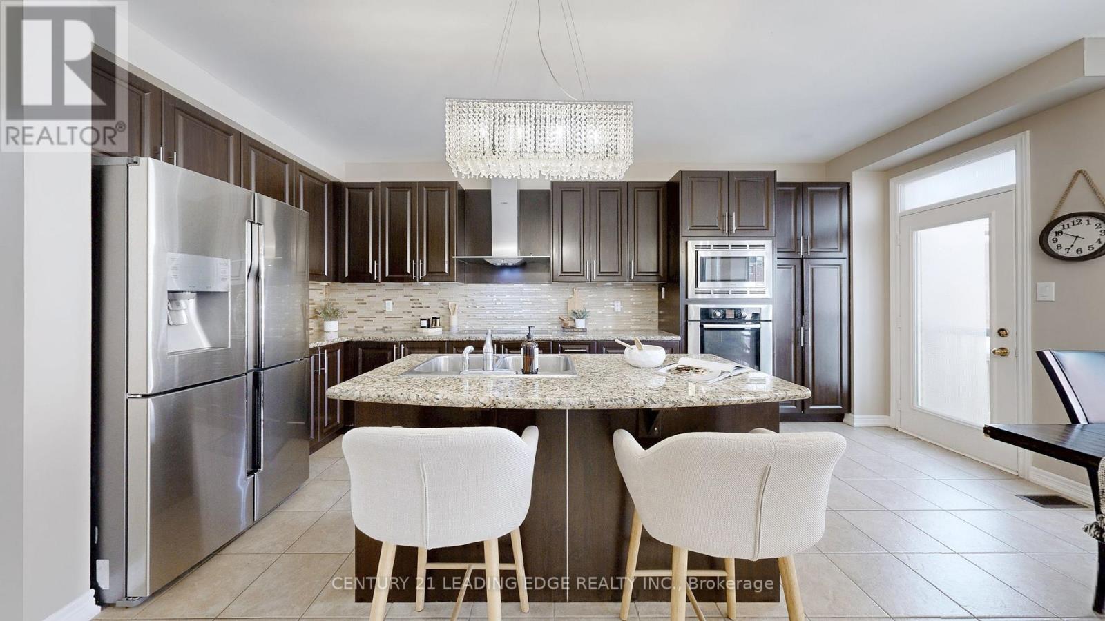 6 Kellington Trail, Whitchurch-Stouffville (Stouffville), Ontario  L4A 7X3 - Photo 9 - N12212656