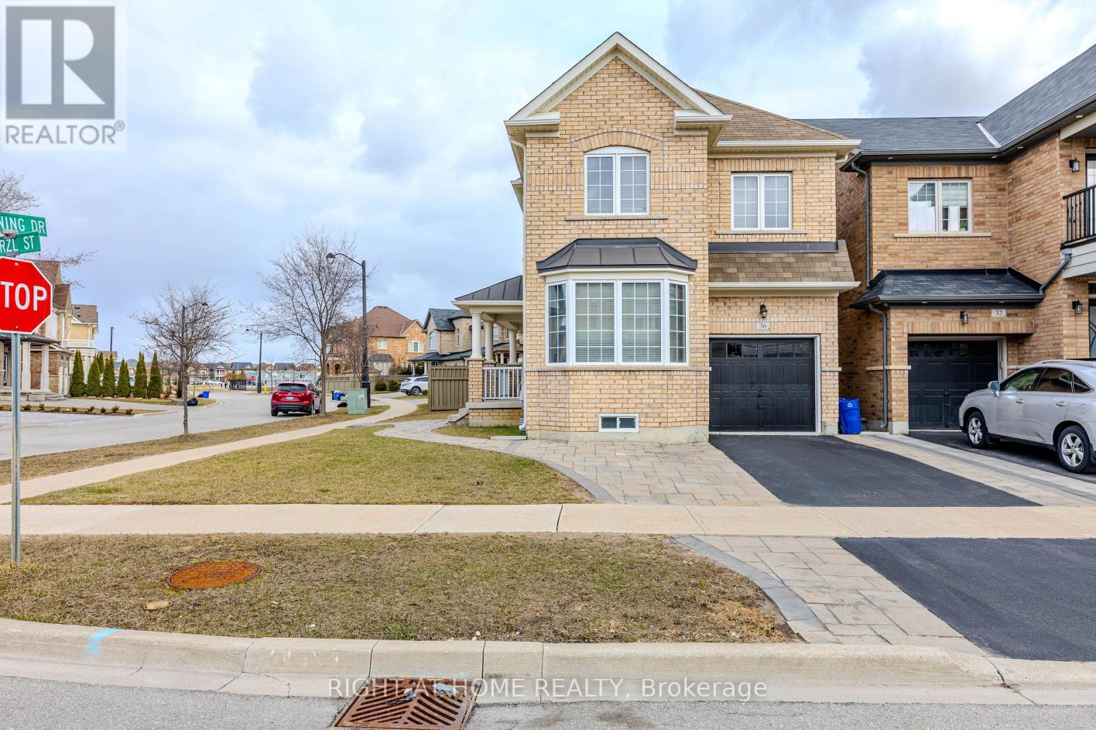 36 Herzl Street, Vaughan (Kleinburg), Ontario  L4H 3Y4 - Photo 4 - N12212684