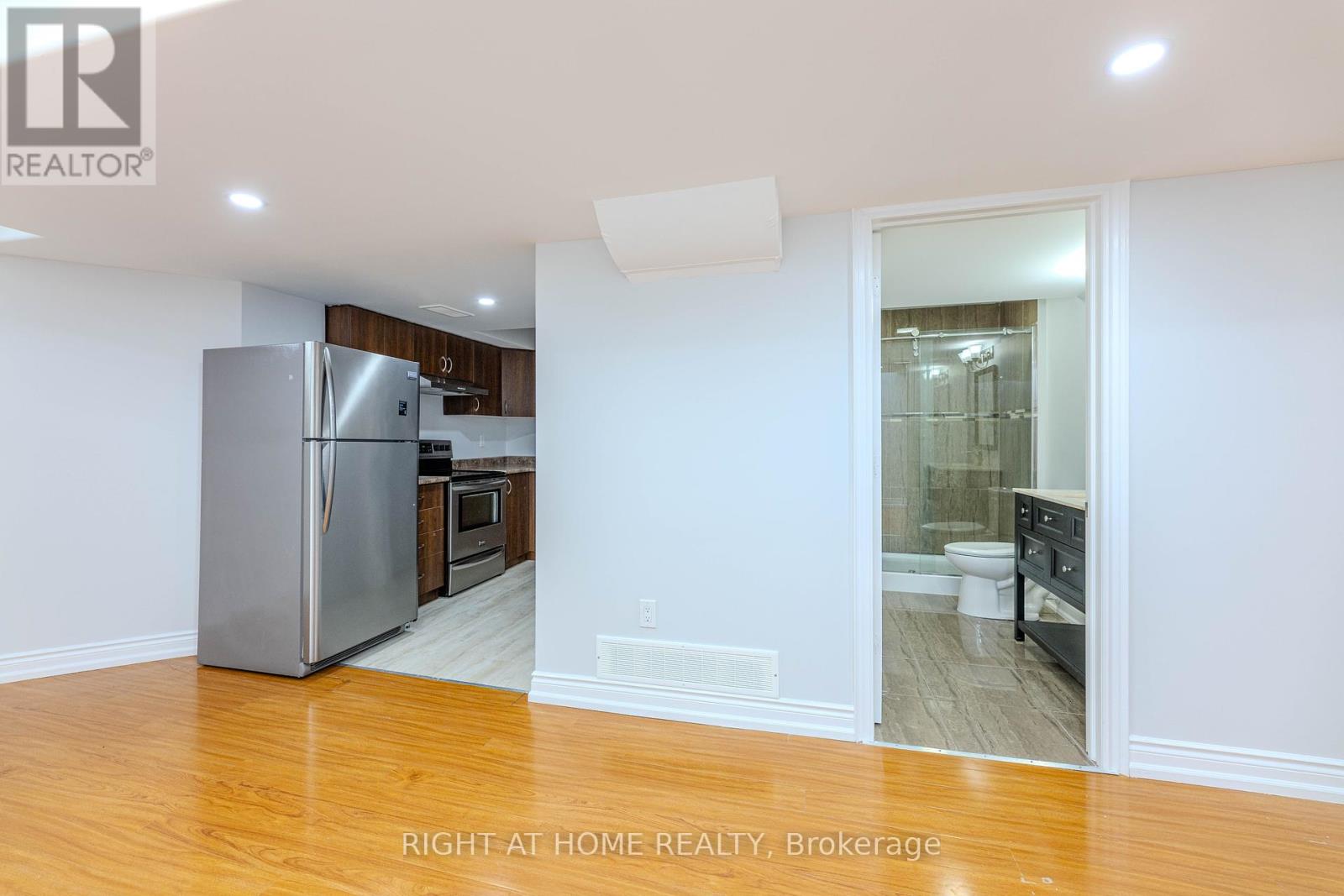 36 Herzl Street, Vaughan (Kleinburg), Ontario  L4H 3Y4 - Photo 48 - N12212684