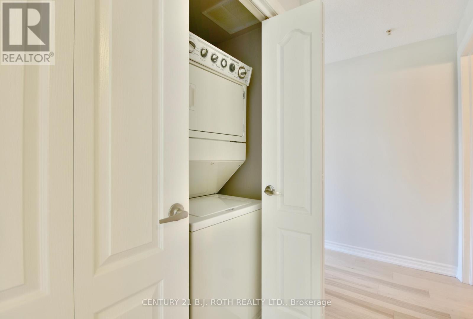 205 - 39 Ferndale Drive S, Barrie (Ardagh), Ontario  L4N 5T5 - Photo 20 - S12212658