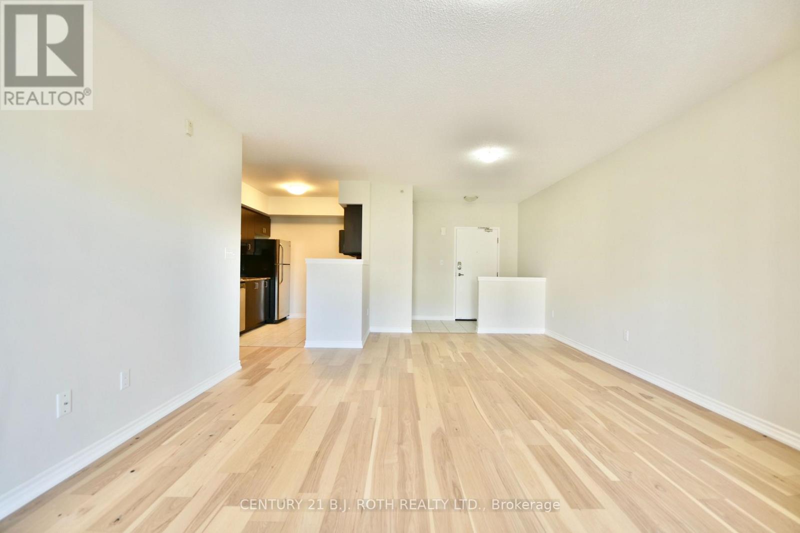 205 - 39 Ferndale Drive S, Barrie (Ardagh), Ontario  L4N 5T5 - Photo 8 - S12212658