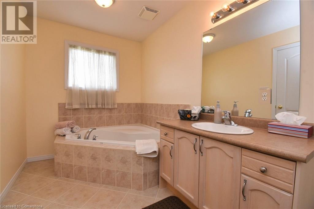 7 Southside Place Unit# 49, Hamilton, Ontario  L9C 7W6 - Photo 27 - 40739706