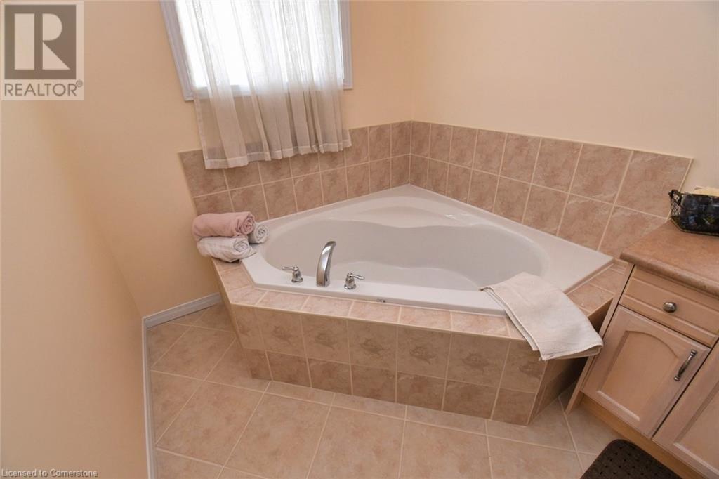 7 Southside Place Unit# 49, Hamilton, Ontario  L9C 7W6 - Photo 26 - 40739706