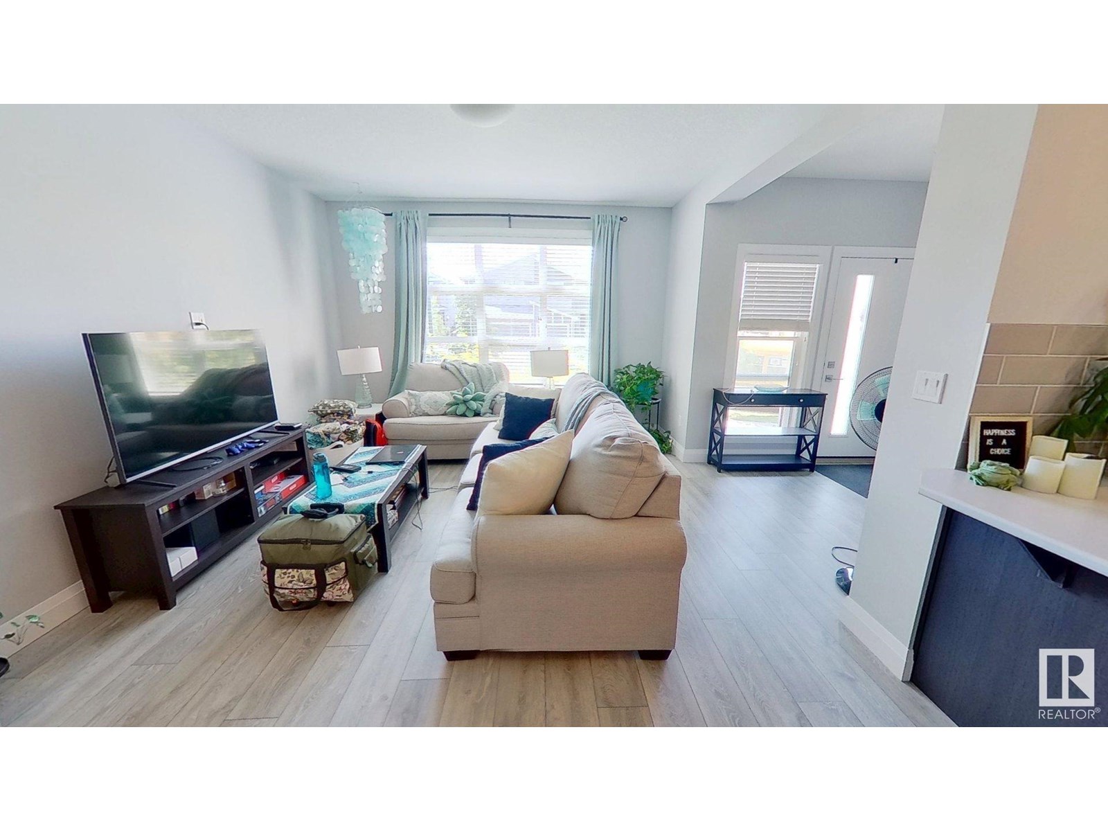 3632 8 Av Sw, Edmonton, Alberta  T6X 2G6 - Photo 2 - E4441673