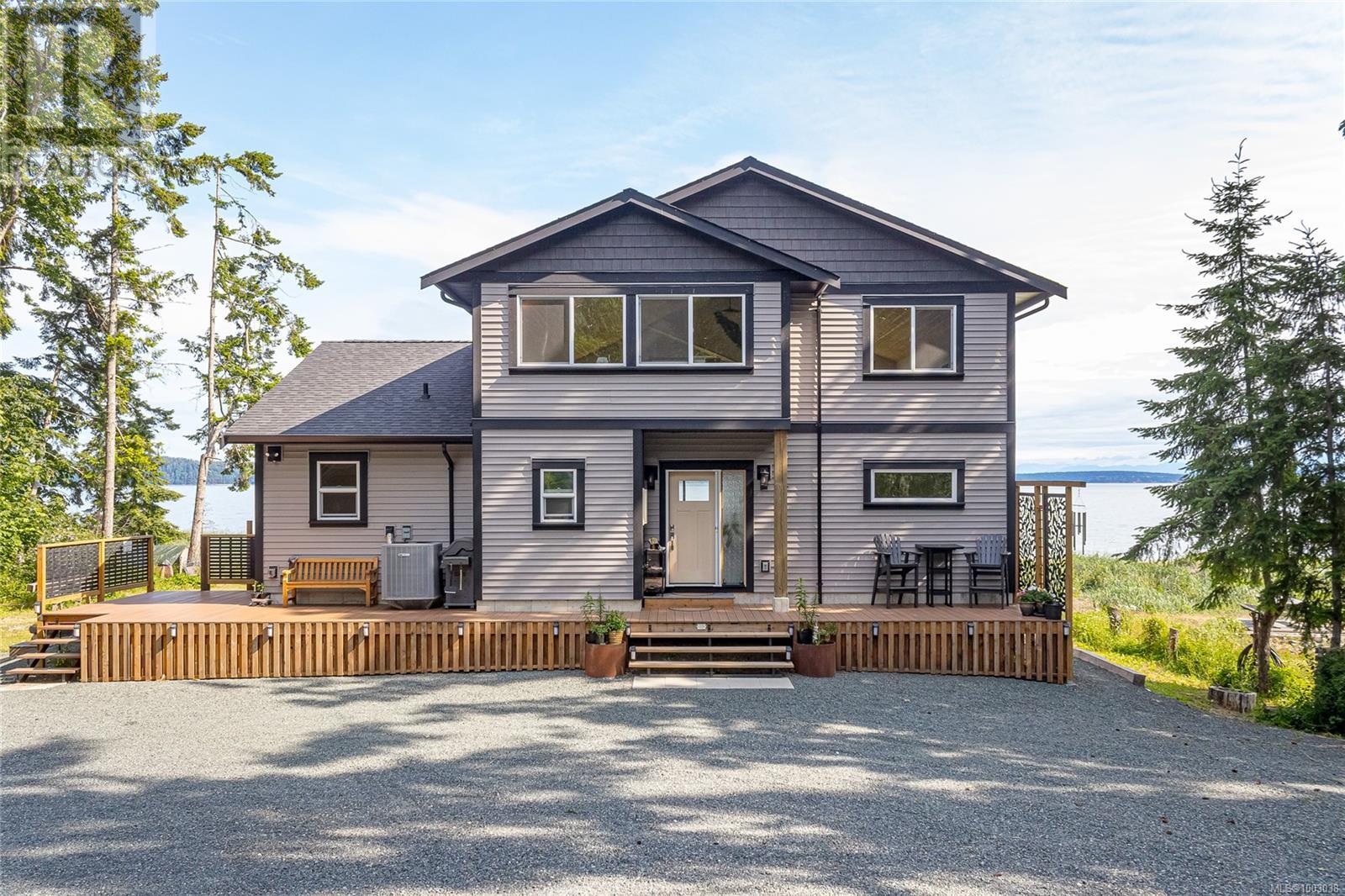 55 Midland Rd, Bowser, British Columbia