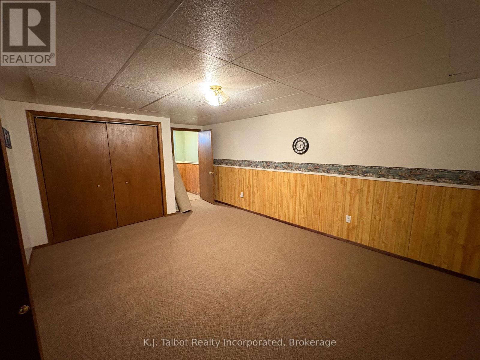 215 Bennett Street E, Goderich (Goderich (Town)), Ontario  N7A 1A8 - Photo 33 - X12053733