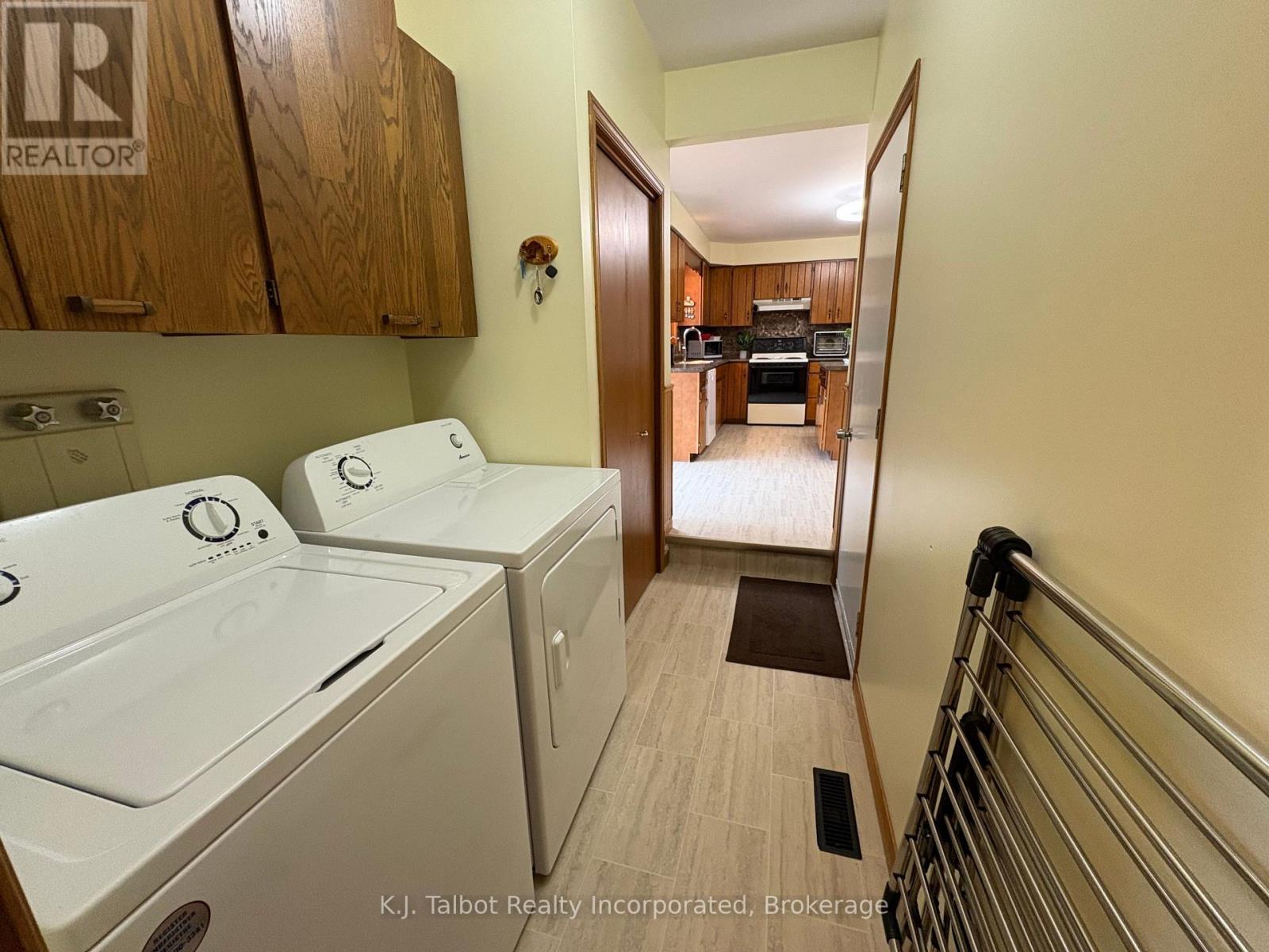 215 Bennett Street E, Goderich (Goderich (Town)), Ontario  N7A 1A8 - Photo 18 - X12053733